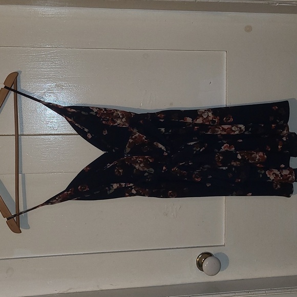 Windsor Navy Floral Dress - Picture 3 of 6